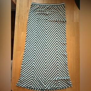Olive & Oak teal and white chevron maxi skirt Size L